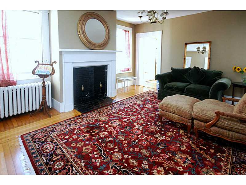 216 Spring Street Newport, RI 02840 - Photo 13 of 25 Living Room. 2nd floor Living Room is 16 x 17.