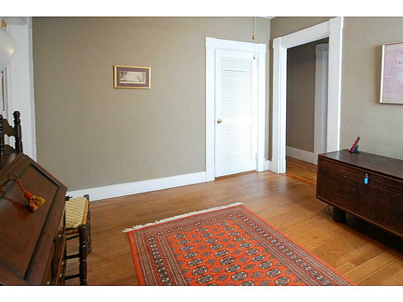 216 Spring Street Newport, RI 02840 - Photo 8 of 25 Studio/Study/Office. This Den is 10 x 10.