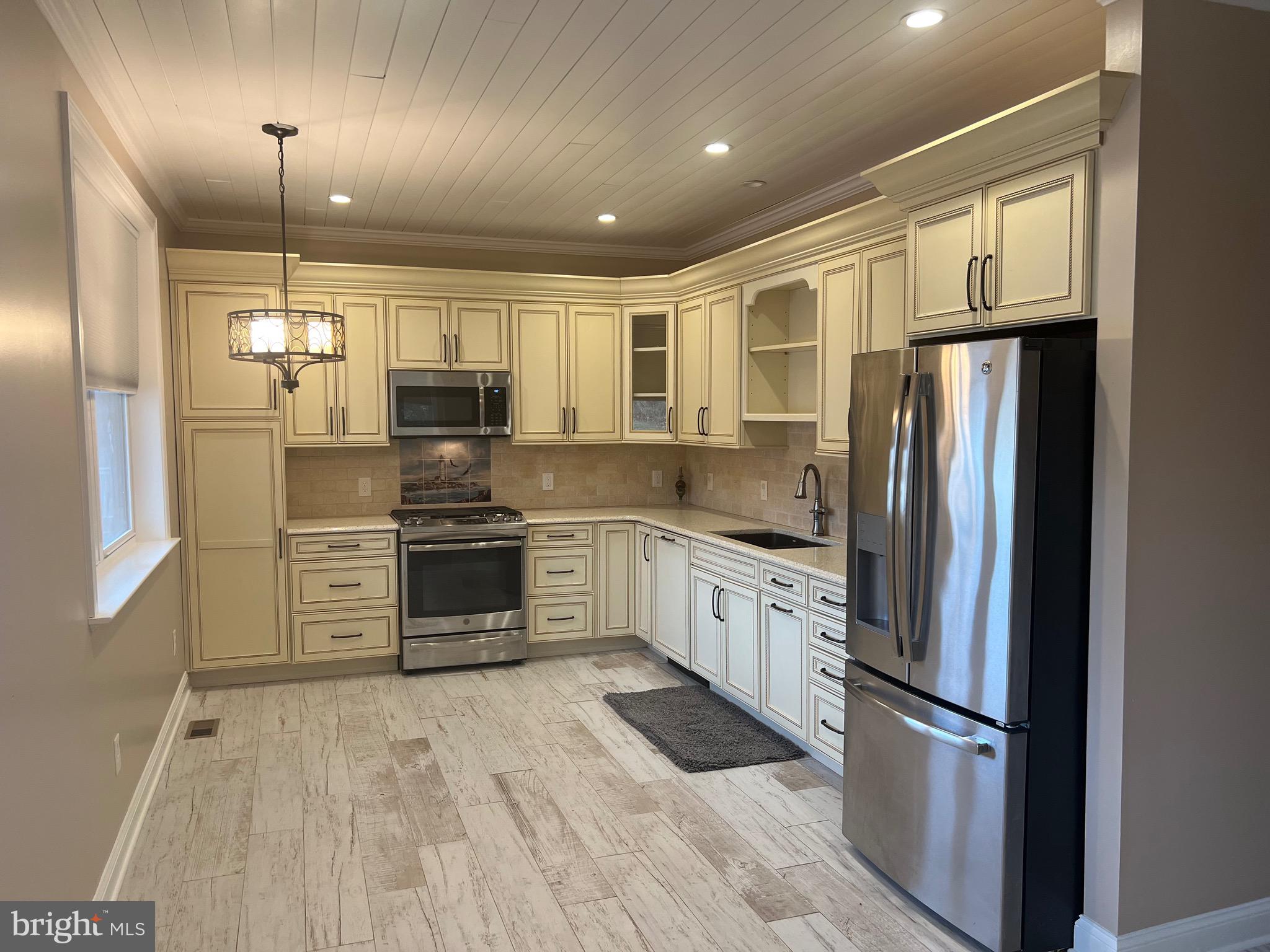 608 Main Street Mantua, NJ 08051 - Photo 10 of 83