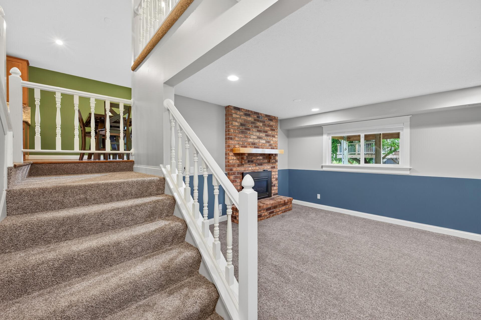 9391 Newcastle Road Woodbury, MN 55125 - Photo 33 of 58