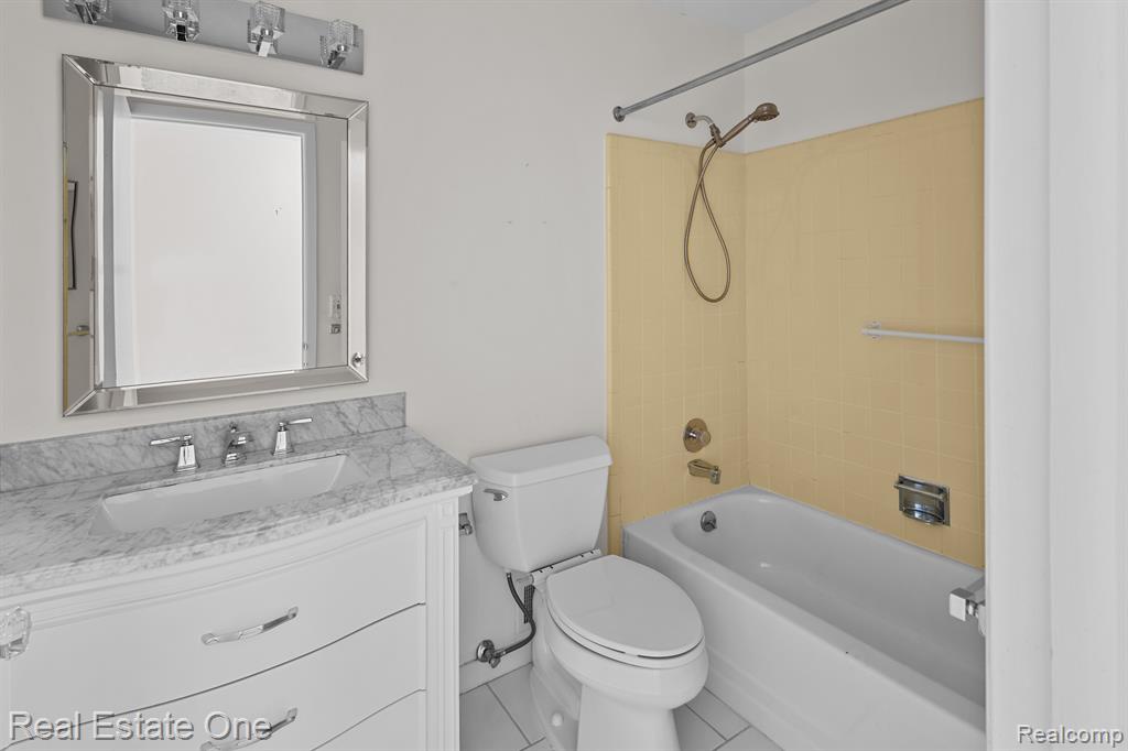 1243 Candlestick Lane Rochester, MI 48306 - Photo 19 of 32
