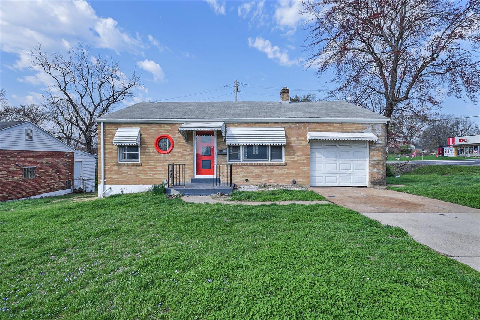 2080 Ranchdale Drive St. Louis, MO 63136 - Photo 1 of 25 Gallery Image 1