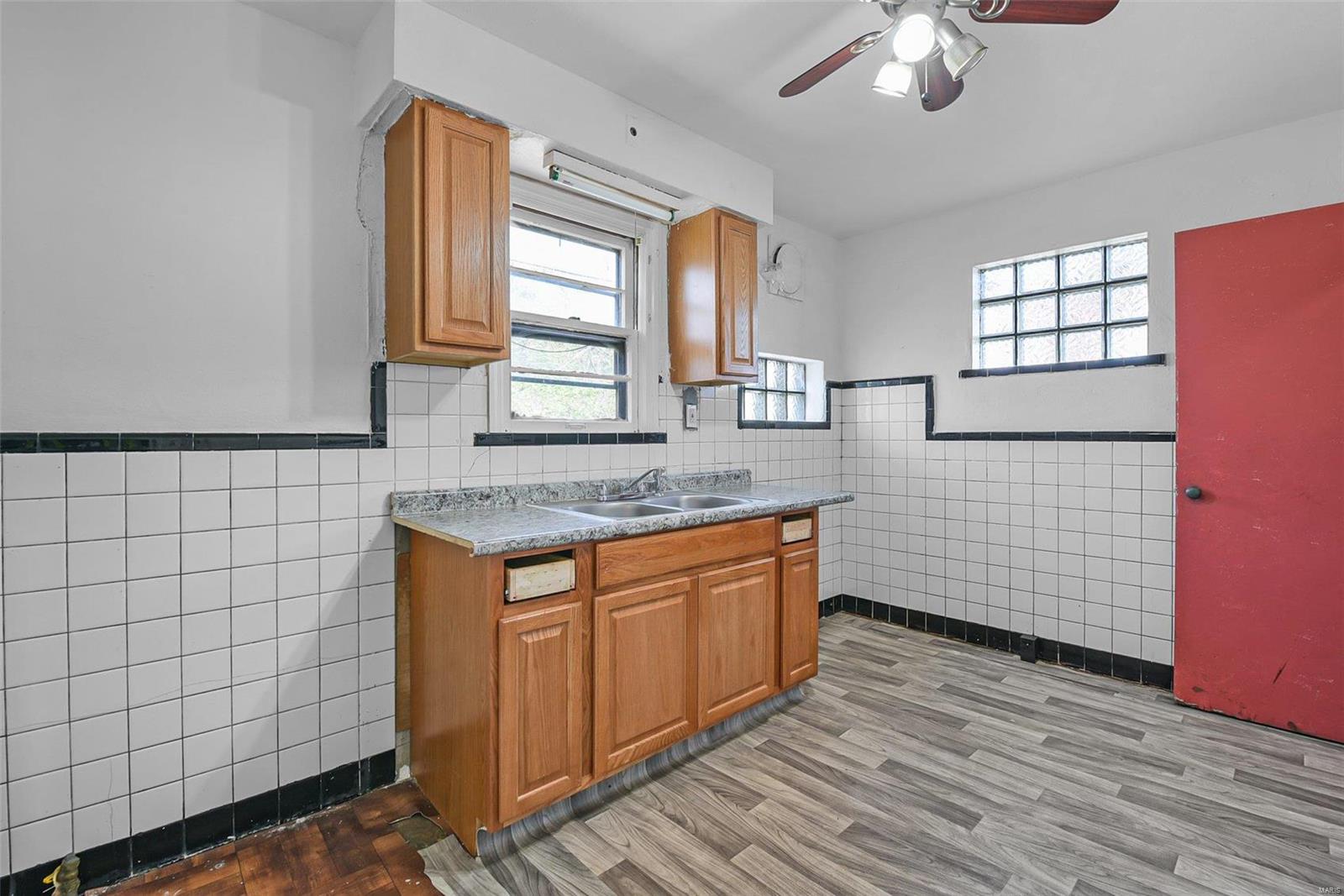 2080 Ranchdale Drive St. Louis, MO 63136 - Photo 11 of 25 Gallery Image 11