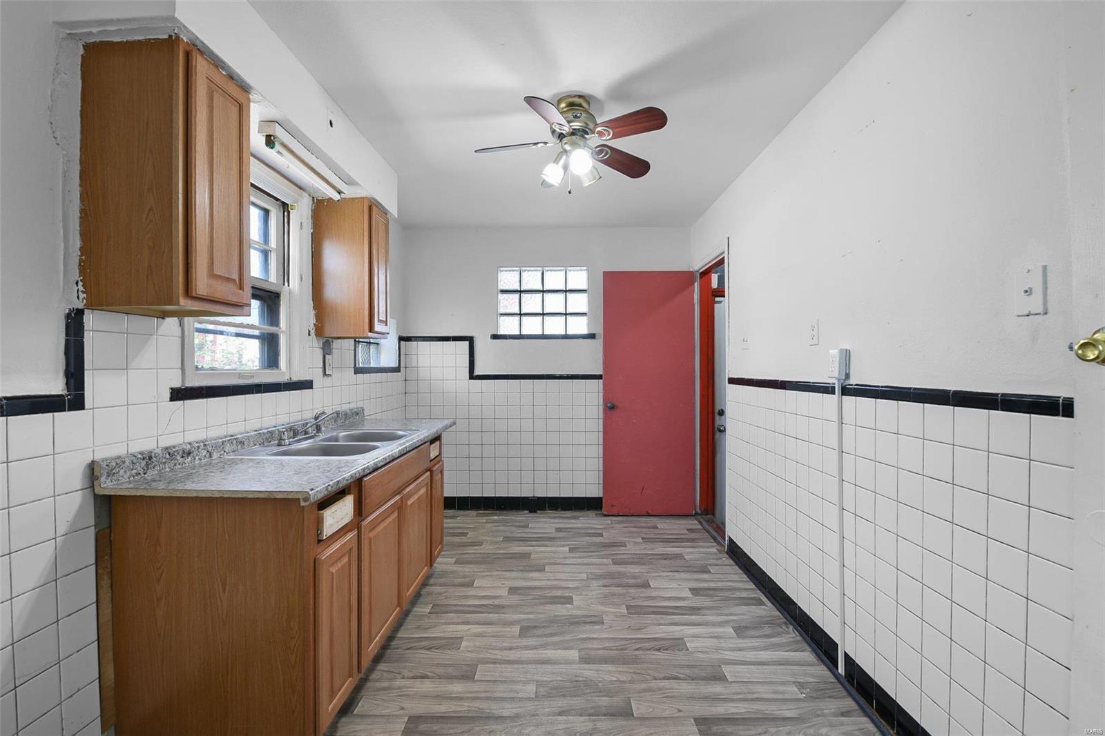2080 Ranchdale Drive St. Louis, MO 63136 - Photo 9 of 25 Gallery Image 9