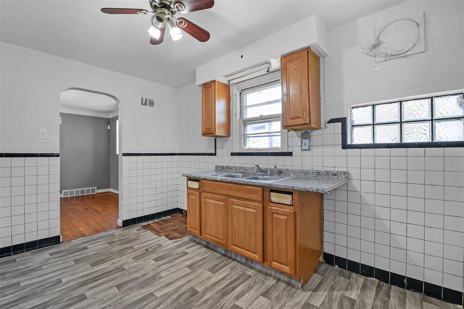 2080 Ranchdale Drive St. Louis, MO 63136 - Photo 10 of 25 Gallery Image 10