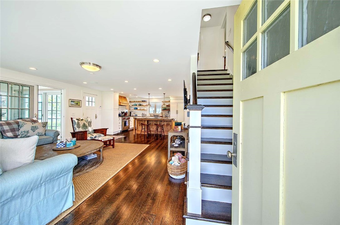 228 Bonnet Point Road Narragansett, RI 02882 - Photo 7 of 40