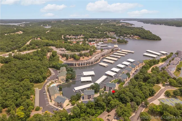 $315,000 | 199 Bristol Bay Drive, Unit 1B, Lake Ozark, MO 65049
