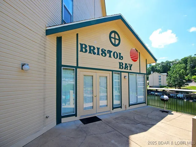 $315,000 | 199 Bristol Bay Drive, Unit 1B, Lake Ozark, MO 65049