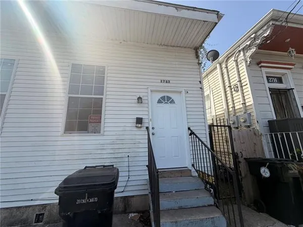 $1,425 | 2712 Lasalle Street, New Orleans, LA 70113