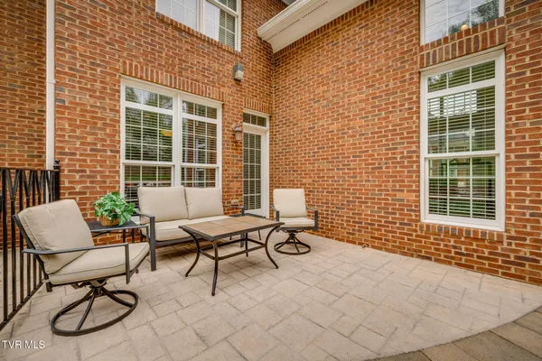 $1,750,000 | 5005 Preston Park Drive, Kingsport, TN 37664