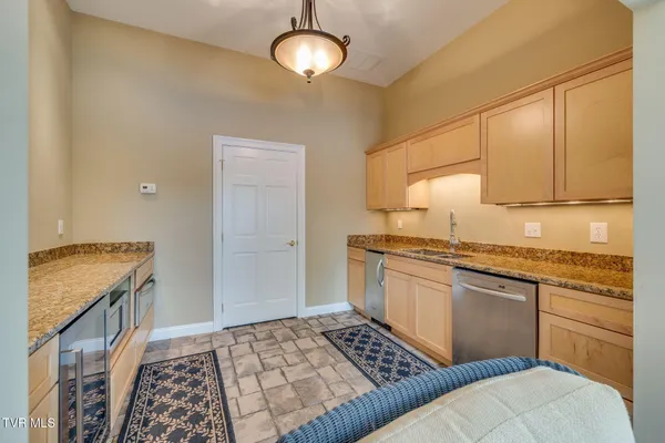 $1,750,000 | 5005 Preston Park Drive, Kingsport, TN 37664