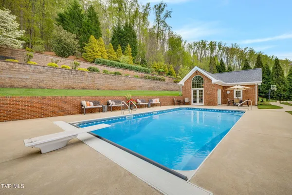 $1,750,000 | 5005 Preston Park Drive, Kingsport, TN 37664