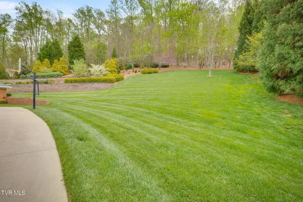 $1,750,000 | 5005 Preston Park Drive, Kingsport, TN 37664