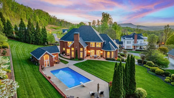 $1,750,000 | 5005 Preston Park Drive, Kingsport, TN 37664