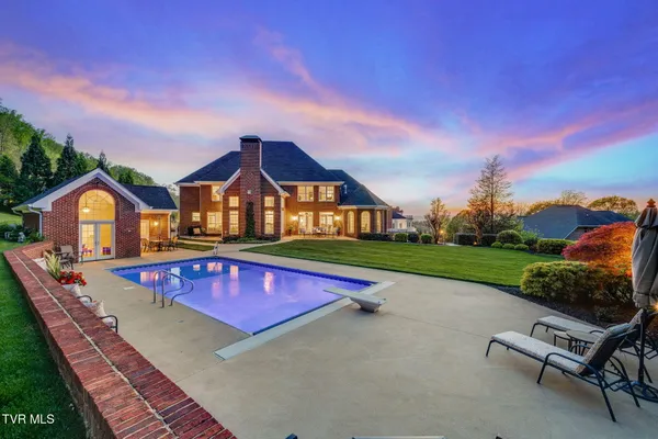 $1,750,000 | 5005 Preston Park Drive, Kingsport, TN 37664