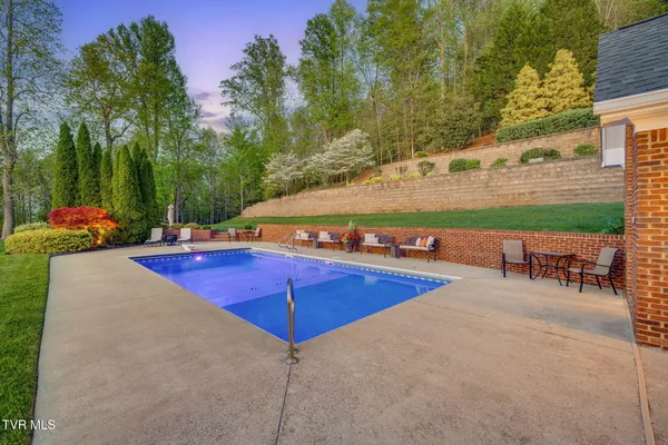 $1,750,000 | 5005 Preston Park Drive, Kingsport, TN 37664