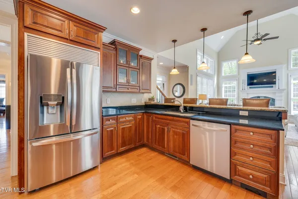 $1,750,000 | 5005 Preston Park Drive, Kingsport, TN 37664
