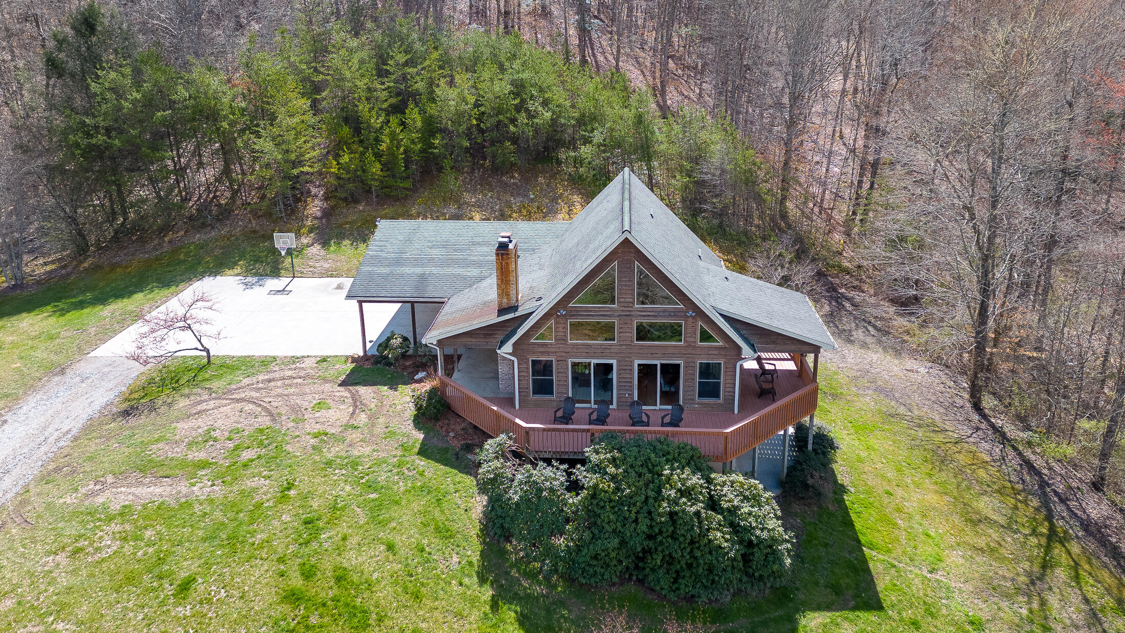 6161 Hunters Valley East Road, Fort Blackmore, VA 24250 Compass