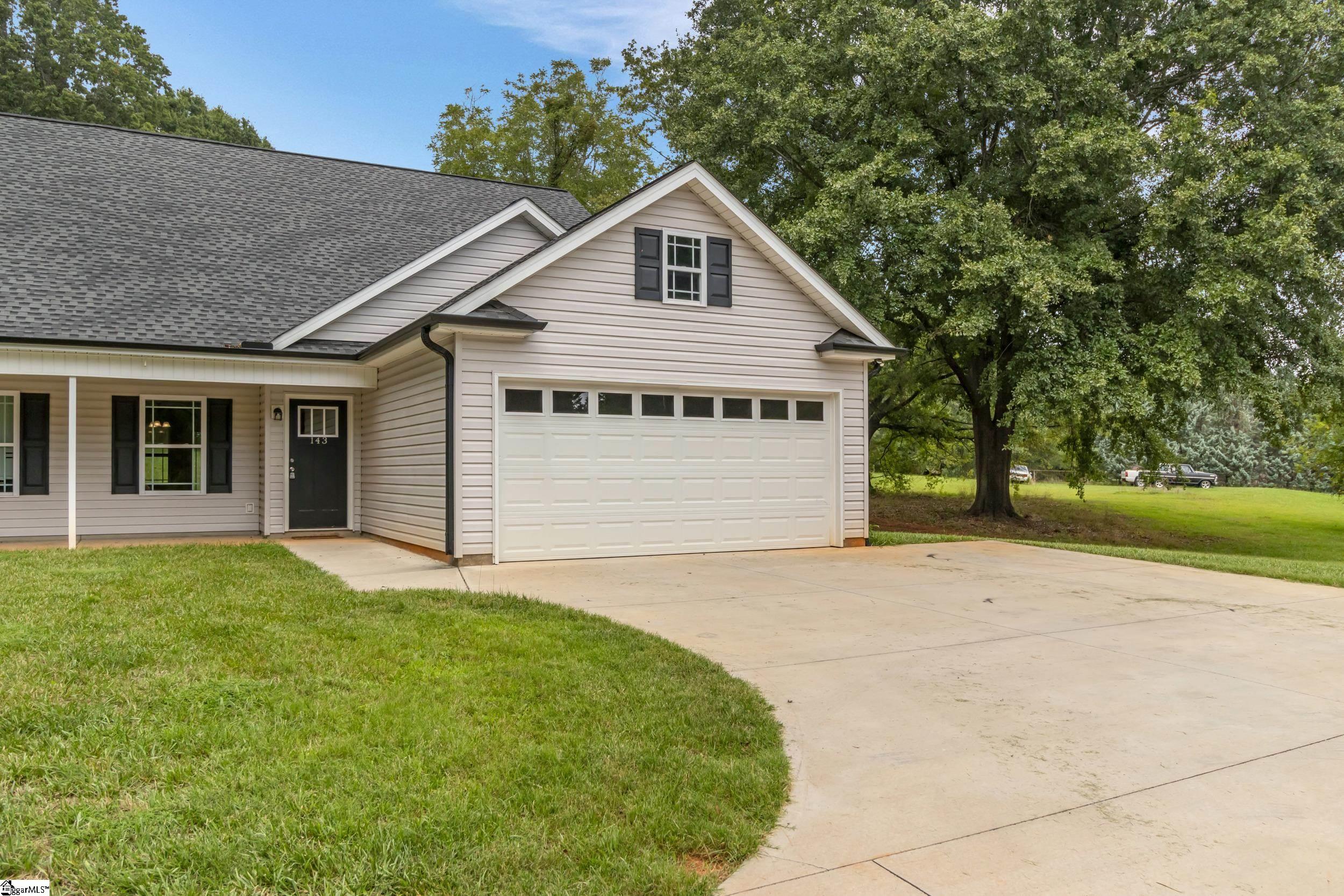 141 Sandifer Road Spartanburg, SC 29303 - Photo 3 of 38 Gallery Image 3