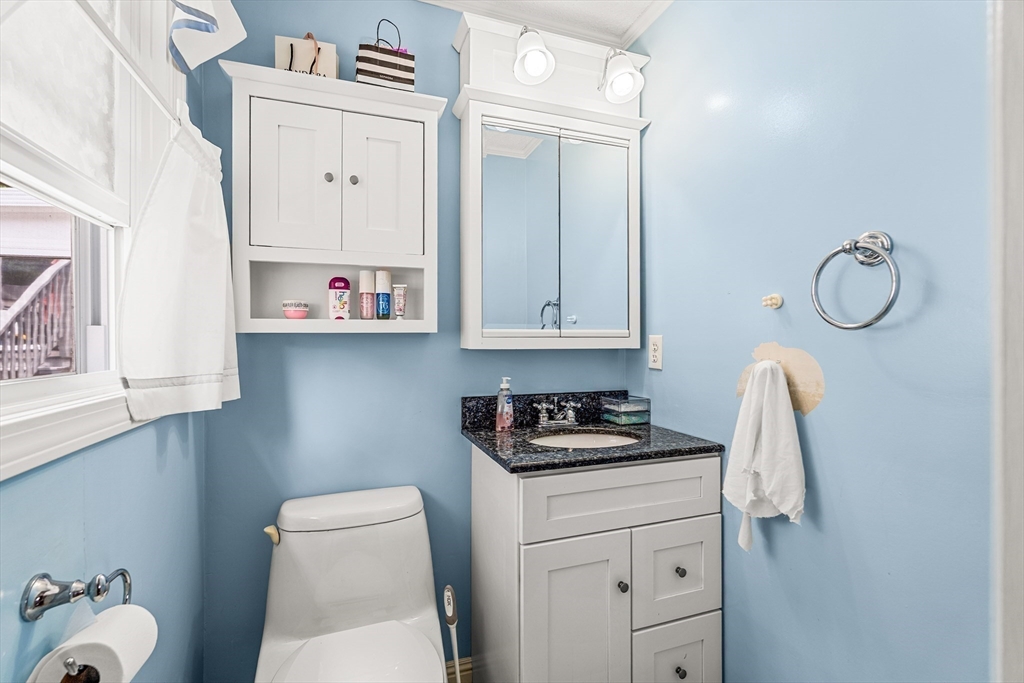 16 Marianne Road Lynn, MA 01904 - Photo 21 of 34