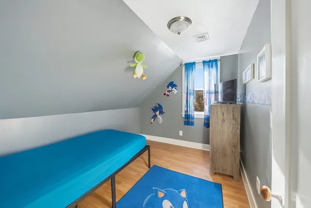 a view of livingroom with furniture and wooden floor