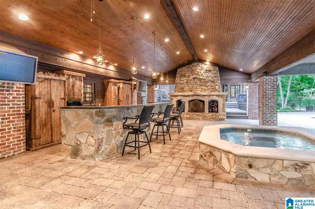 2076 Cahaba Valley Road Pelham, AL 35124 - Photo 44 of 47