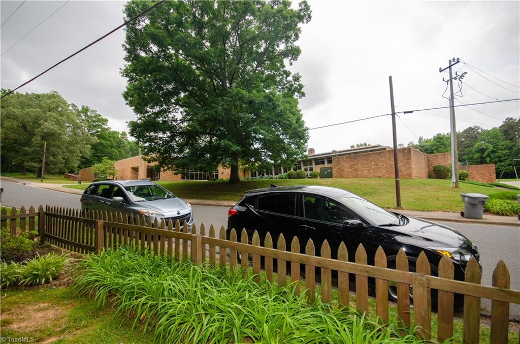 301 Cliff Road Asheboro, NC 27203 - Photo 11 of 29 Gallery Image 11