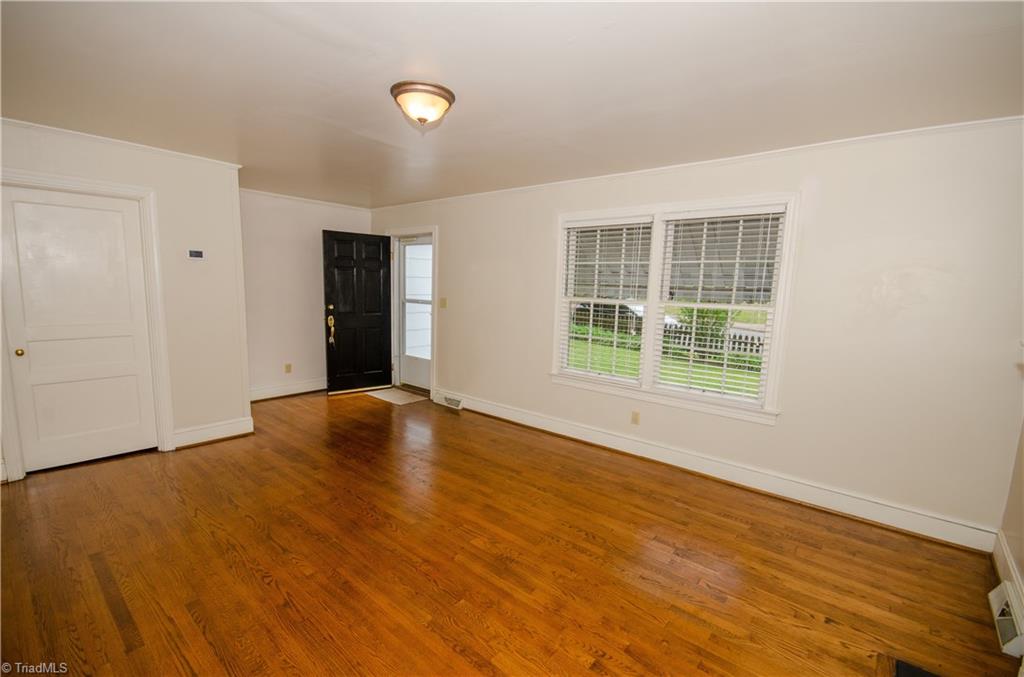 301 Cliff Road Asheboro, NC 27203 - Photo 16 of 29 Gallery Image 16