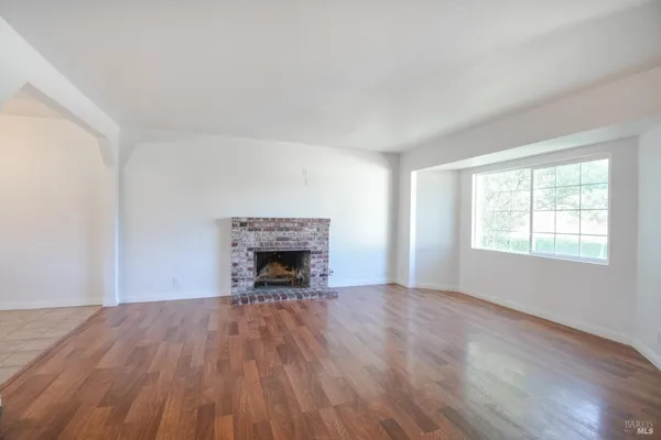 $537,500 | 935 West F Street, Dixon, CA 95620