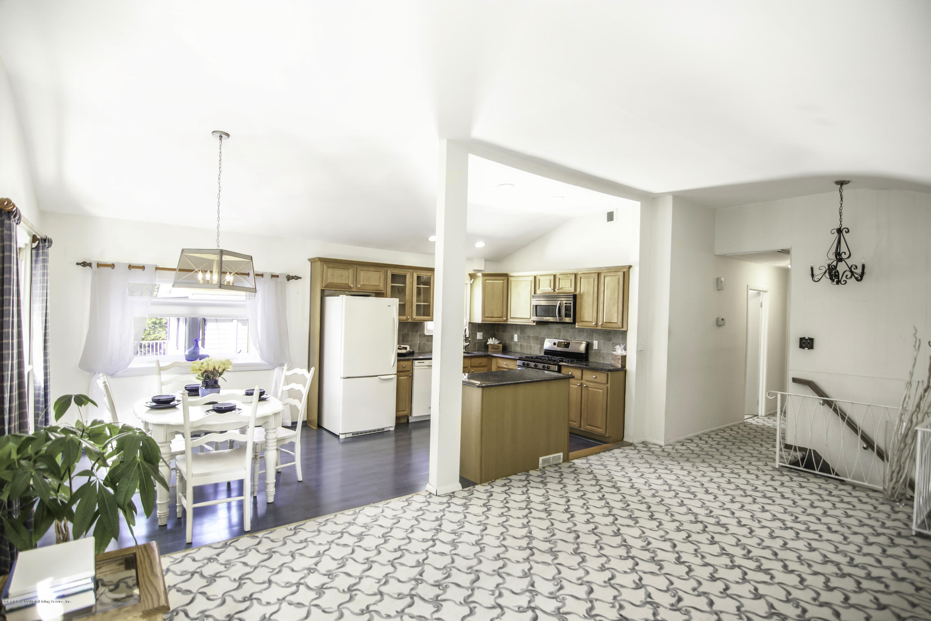 49 Fieldstone Road Staten Island, NY 10314 - Photo 6 of 21 6