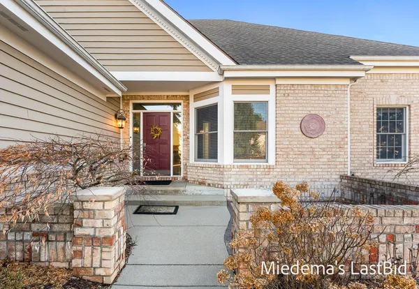 $450,000 | 6146 East Longview Drive, East Lansing, MI 48823