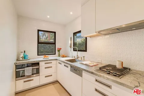 $1,160,000 | 1012 Euclid Street, Santa Monica, CA 90403