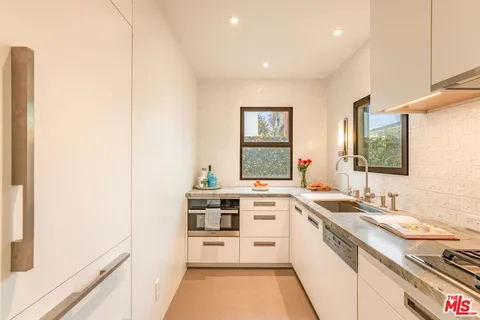 $1,160,000 | 1012 Euclid Street, Santa Monica, CA 90403