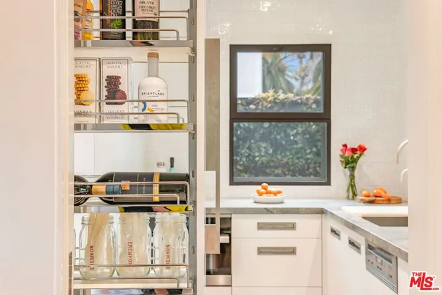 $1,160,000 | 1012 Euclid Street, Santa Monica, CA 90403