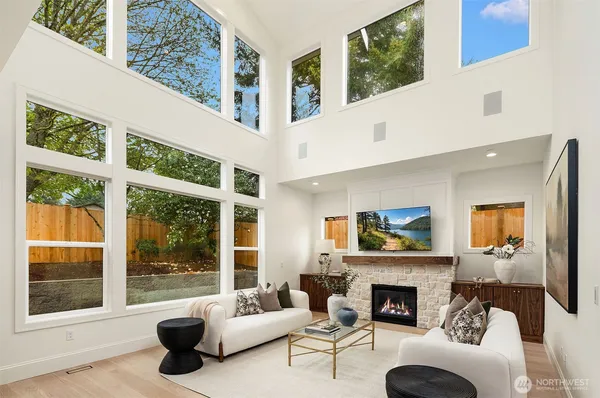 $2,850,000 | 138 159th Place Southeast, Bellevue, WA 98008
