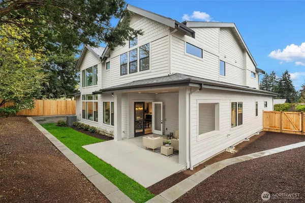 $2,850,000 | 138 159th Place Southeast, Bellevue, WA 98008