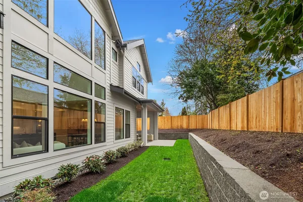 $2,850,000 | 138 159th Place Southeast, Bellevue, WA 98008