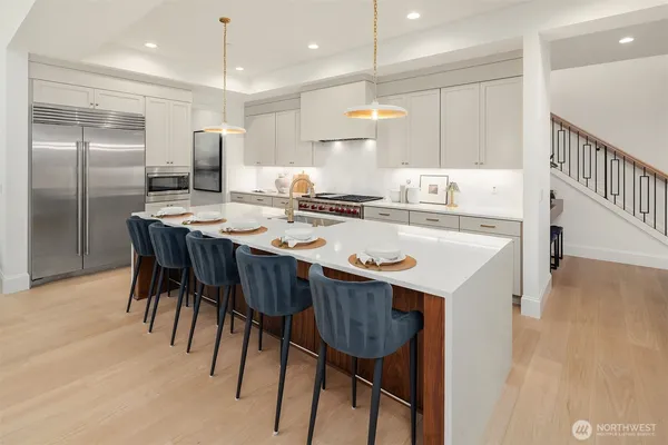 $2,850,000 | 138 159th Place Southeast, Bellevue, WA 98008