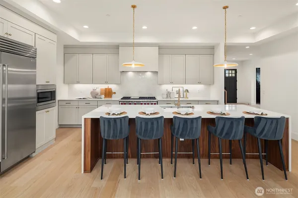 $2,850,000 | 138 159th Place Southeast, Bellevue, WA 98008
