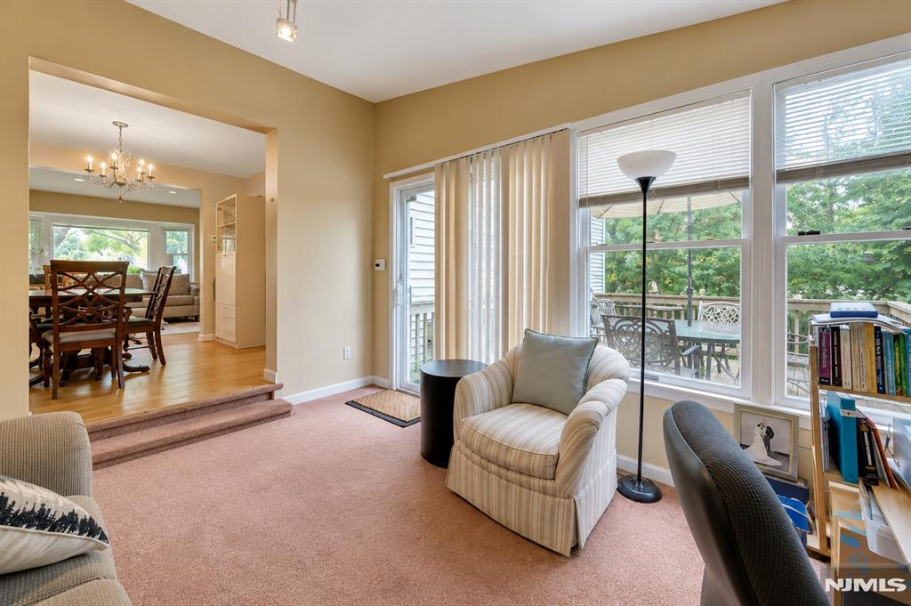 711 Rutland Avenue Teaneck, NJ 07666 - Photo 7 of 22