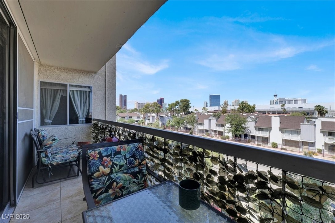 725 North Royal Crest Circle, Unit 233 Las Vegas, NV 89169 - Photo 15 of 41