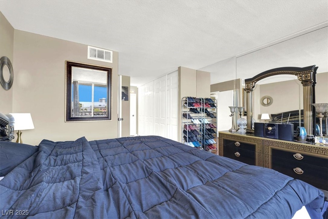 725 North Royal Crest Circle, Unit 233 Las Vegas, NV 89169 - Photo 23 of 41