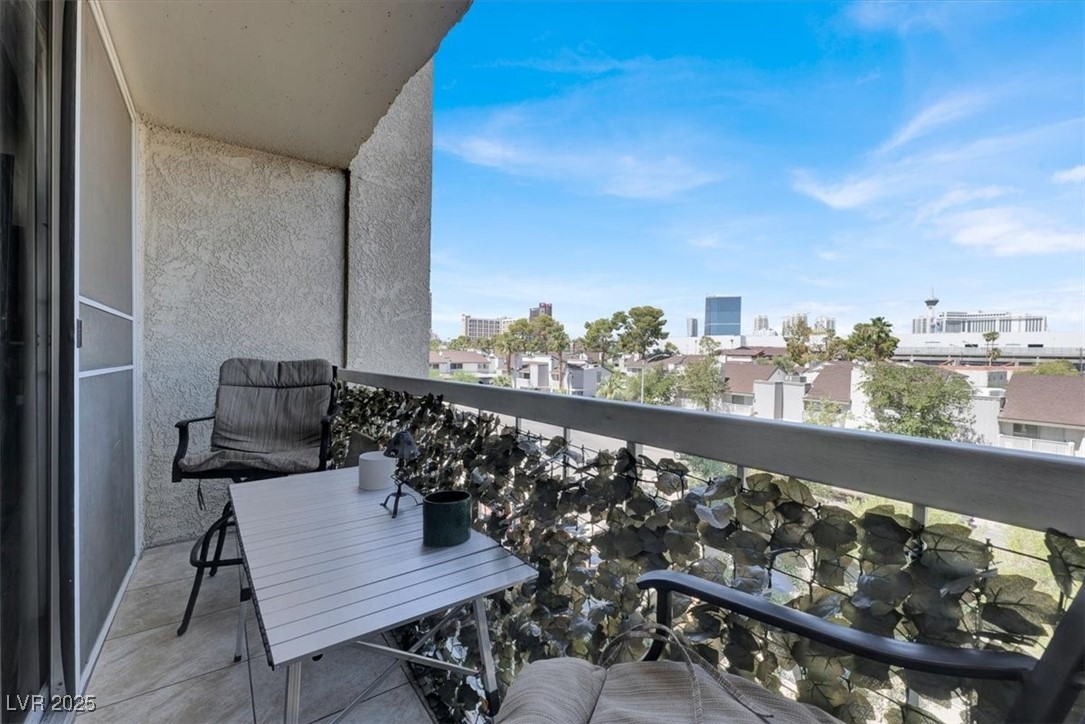 725 North Royal Crest Circle, Unit 233 Las Vegas, NV 89169 - Photo 25 of 41