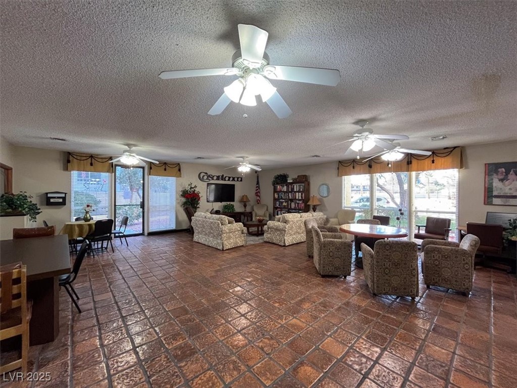 725 North Royal Crest Circle, Unit 233 Las Vegas, NV 89169 - Photo 36 of 41