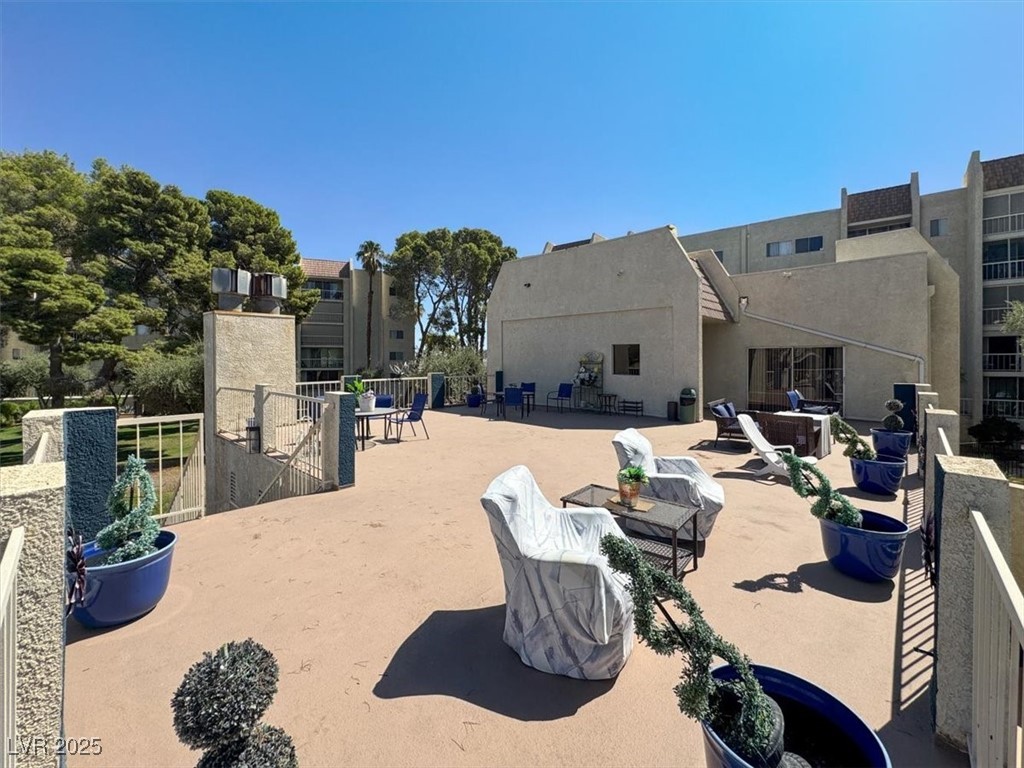 725 North Royal Crest Circle, Unit 233 Las Vegas, NV 89169 - Photo 38 of 41