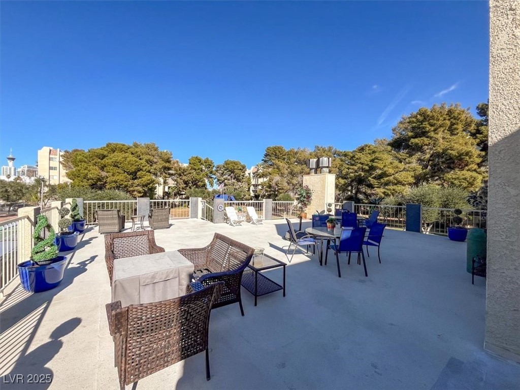 725 North Royal Crest Circle, Unit 233 Las Vegas, NV 89169 - Photo 39 of 41