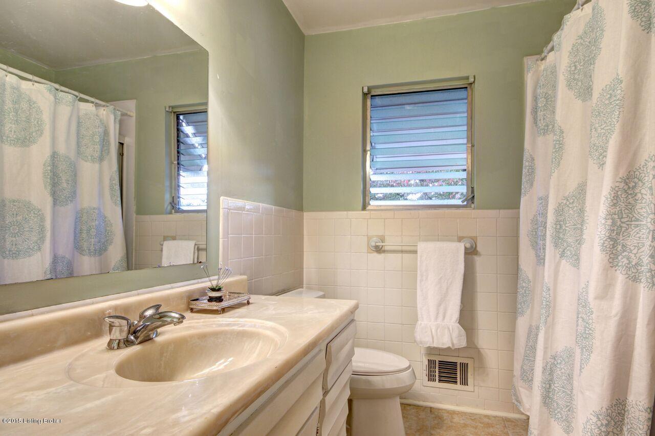 2014 Farnsley Road Louisville, KY 40216 - Photo 18 of 33 farnsley#18