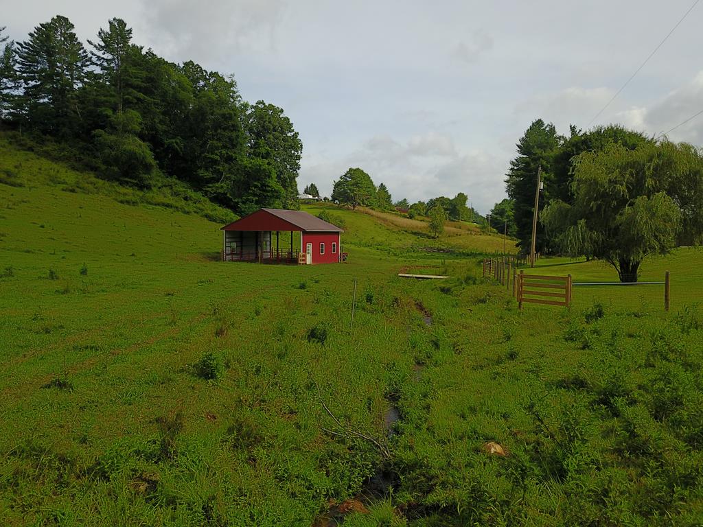 298 Link Road Galax, VA 24333 - Photo 12 of 37 Gallery Image 12