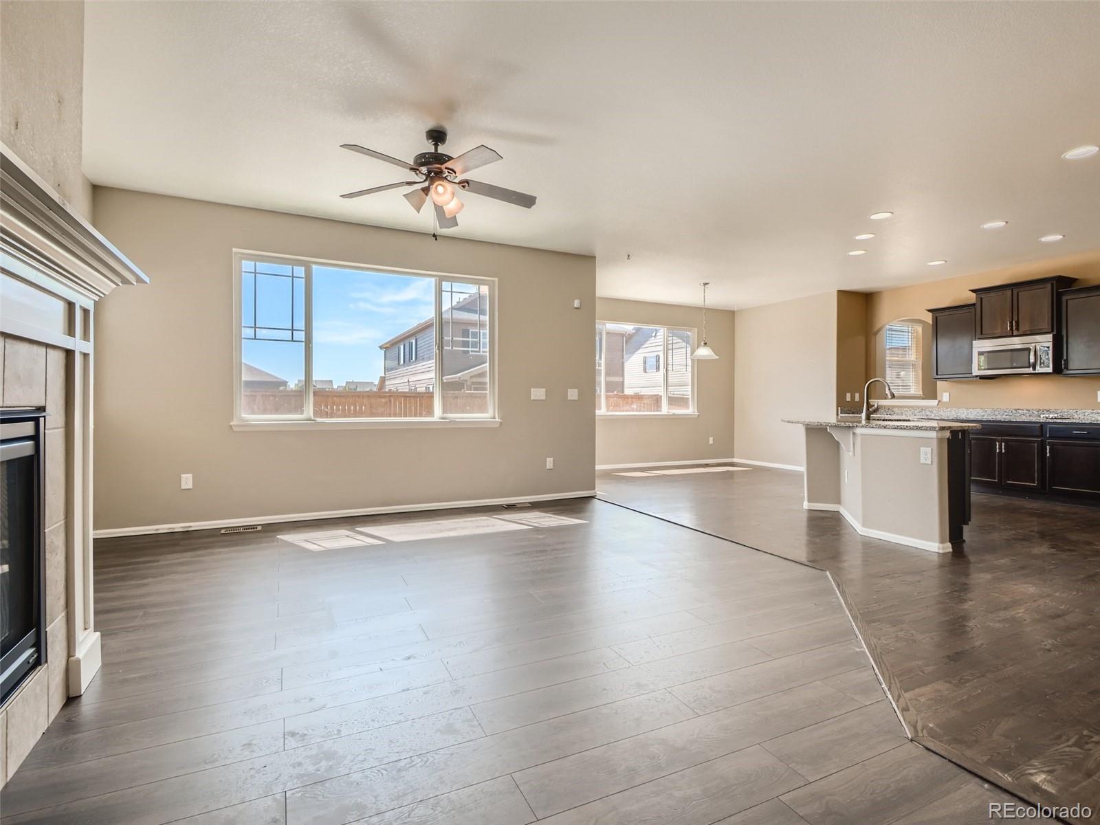 25566 East 4th Place Aurora, CO 80018 - Photo 4 of 28