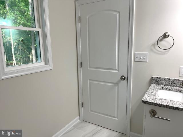 862 Lakeview Drive Colonial Beach, VA 22443 - Photo 13 of 20